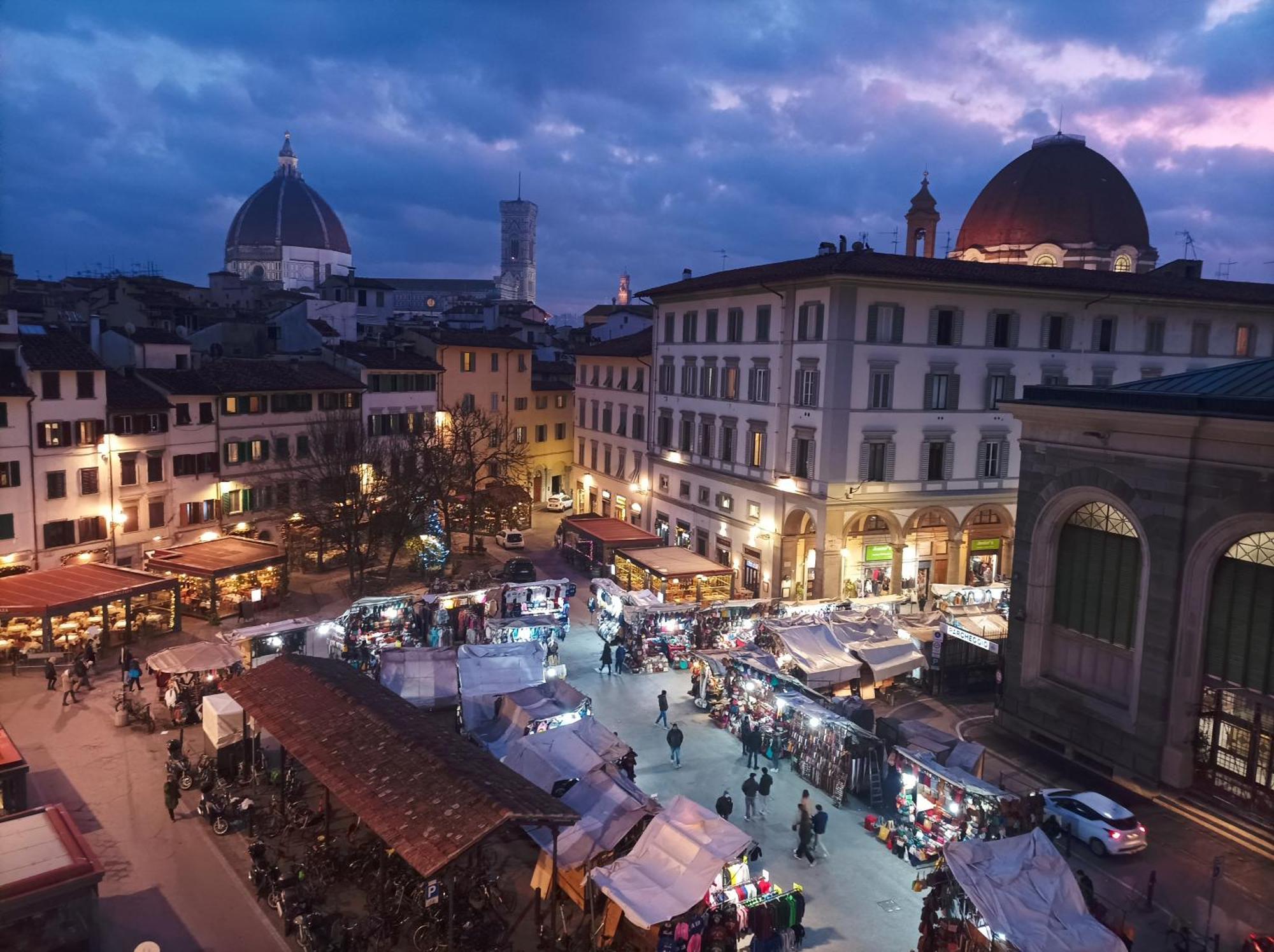 Panoramic Suite Near Duomo And Station ฟลอเรนซ์ ภายนอก รูปภาพ