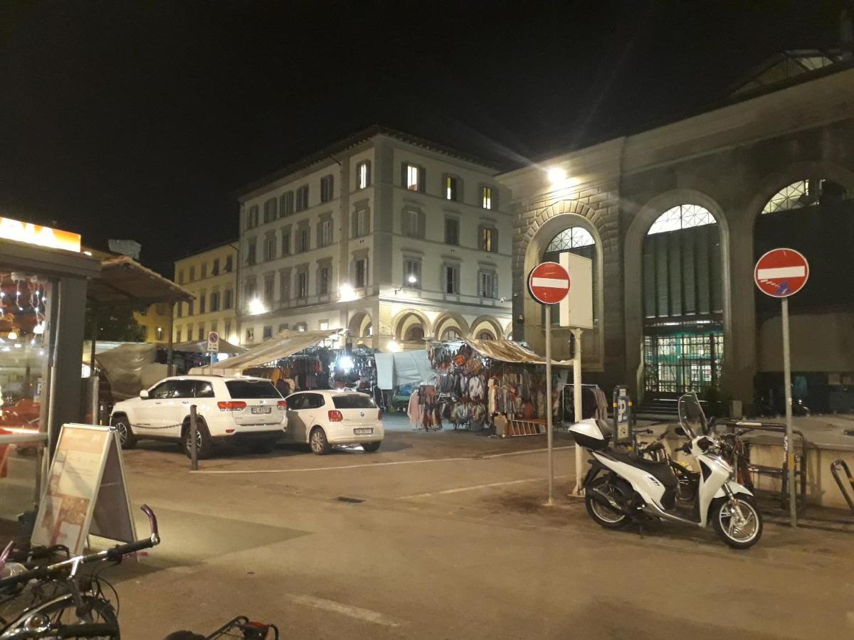 Panoramic Suite Near Duomo And Station ฟลอเรนซ์ ภายนอก รูปภาพ